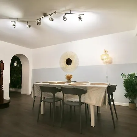 La Decouverte Rouennaise Apartmán *